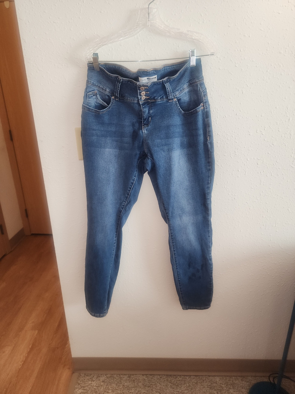SZ 16 Wannabetta Butt By Royalty For Me Booty Enhancing Jeans